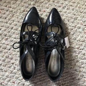 BNWT strappy flats 🖤💙